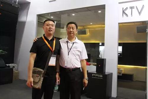 剧场草莓视频下载网址灯光