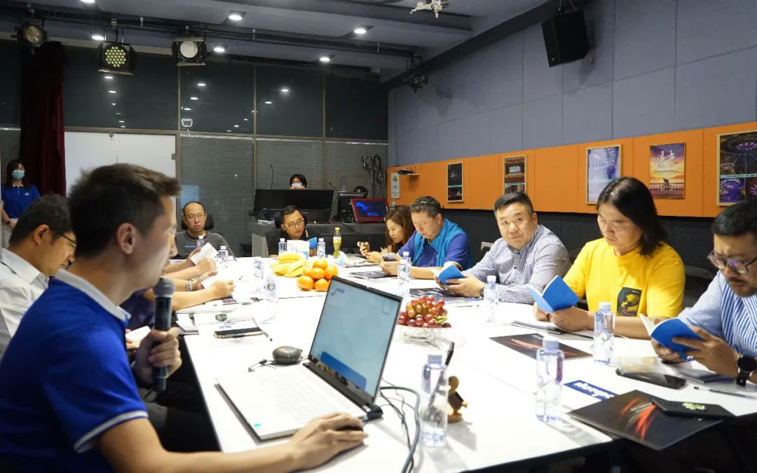 4走访会员企业活动丨ZOBO草莓视频操逼董事长张新峰以北京声光视讯行业协会会长身份走访会员企业