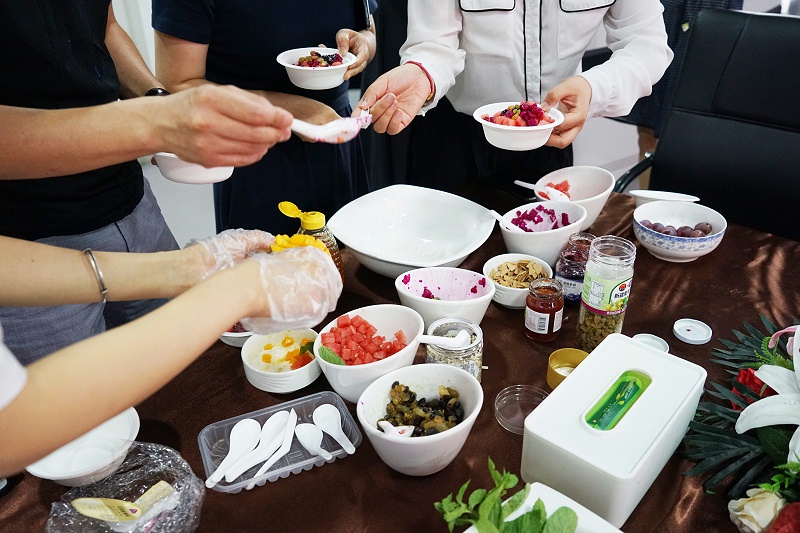 ZOBO草莓视频操逼解锁消暑美味活动